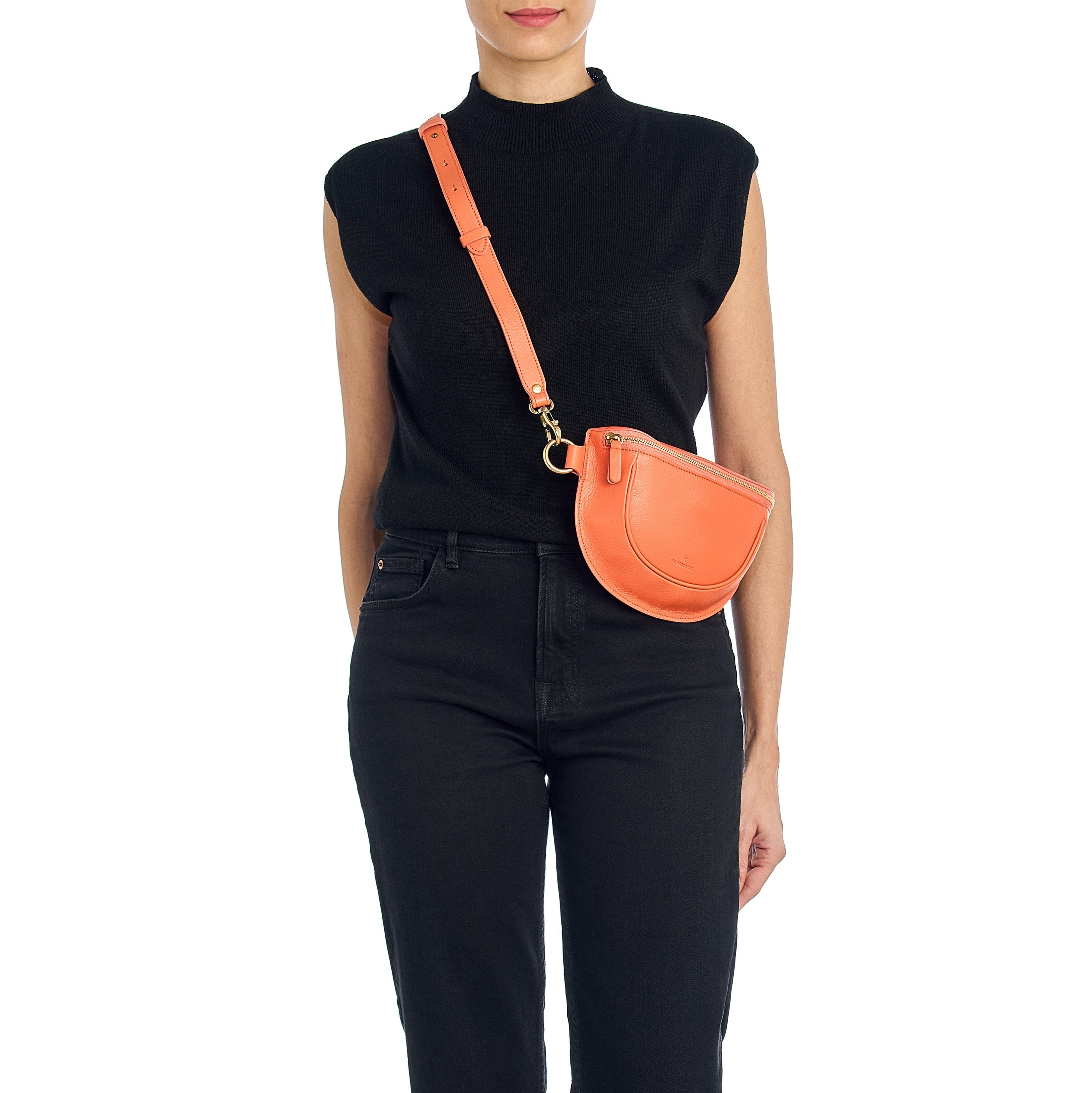 Oliveta | Women's belt bag in leather color orange pontormo