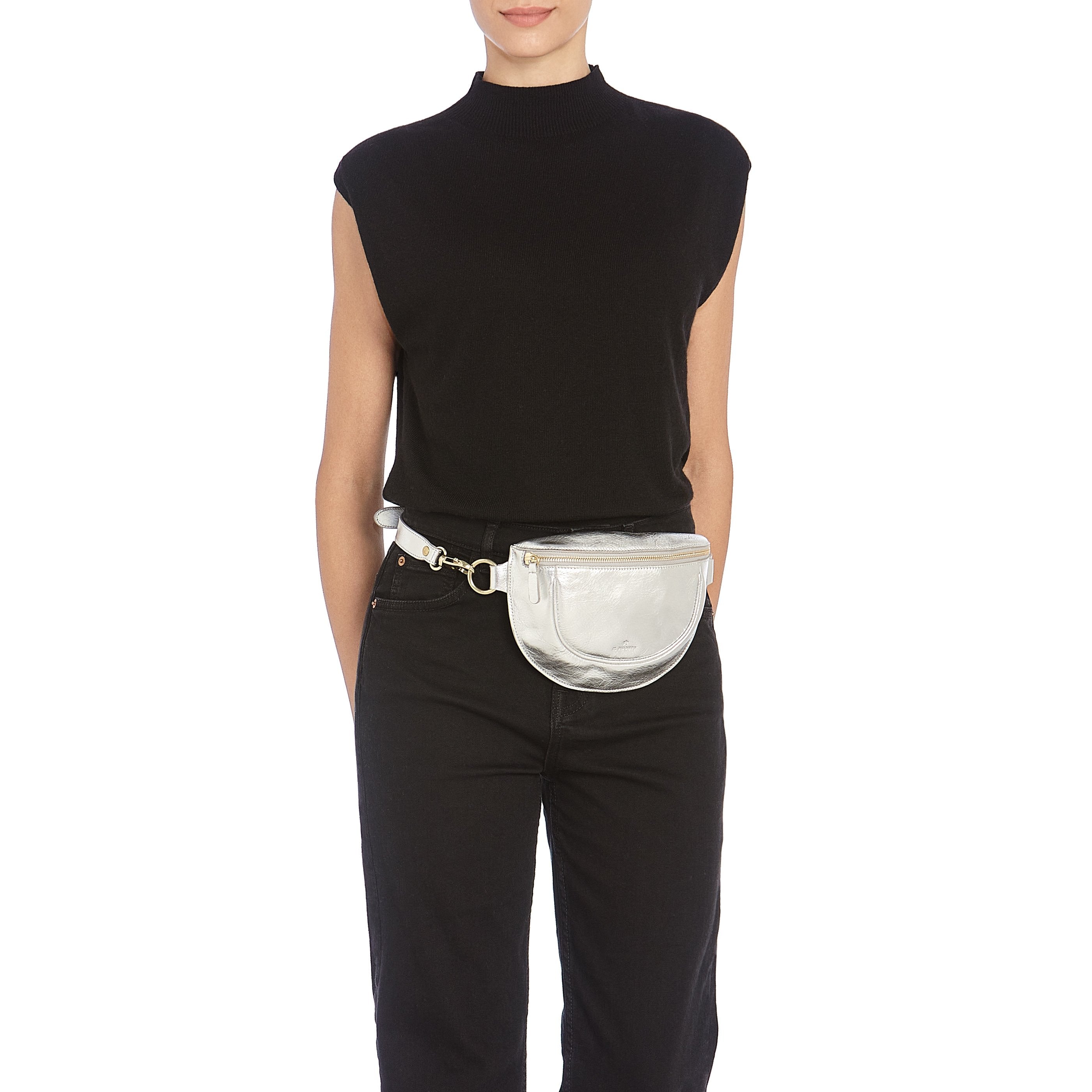 Oliveta | Women's belt bag in metallic leather color metallic silver