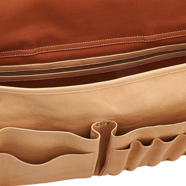 Briefcase in leather color natural