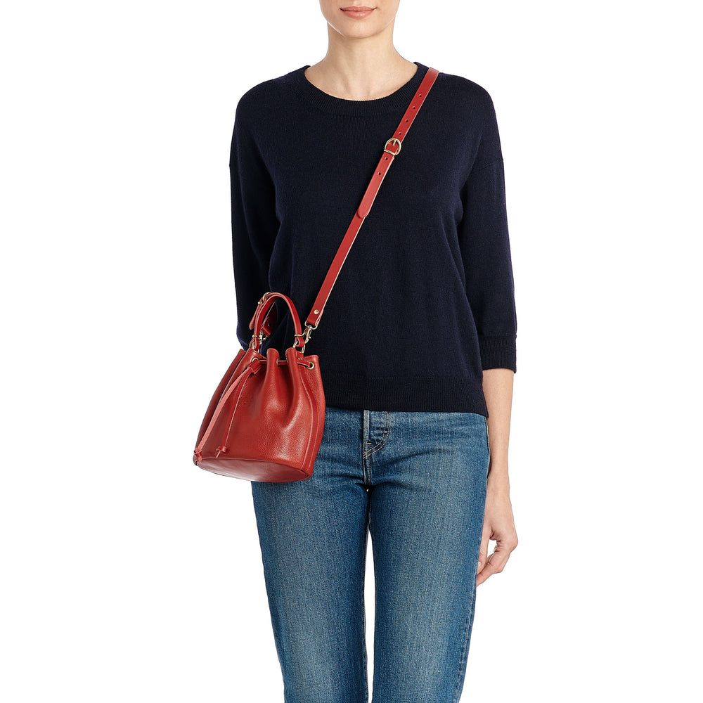 Women's bucket bag in leather color red