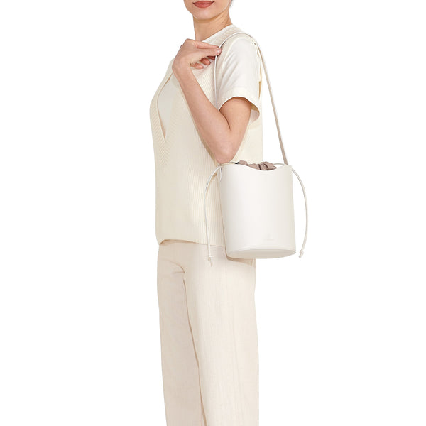 Roseto | Women's bucket bag in leather color white seal