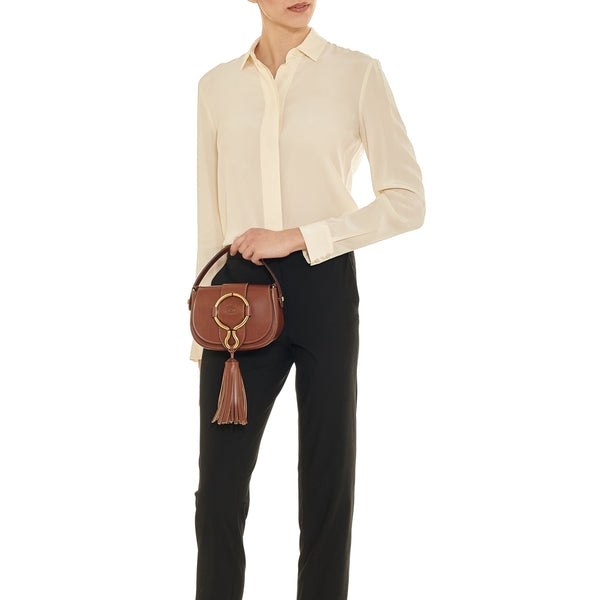Loop | Women's crossbody bag in leather color chocolate