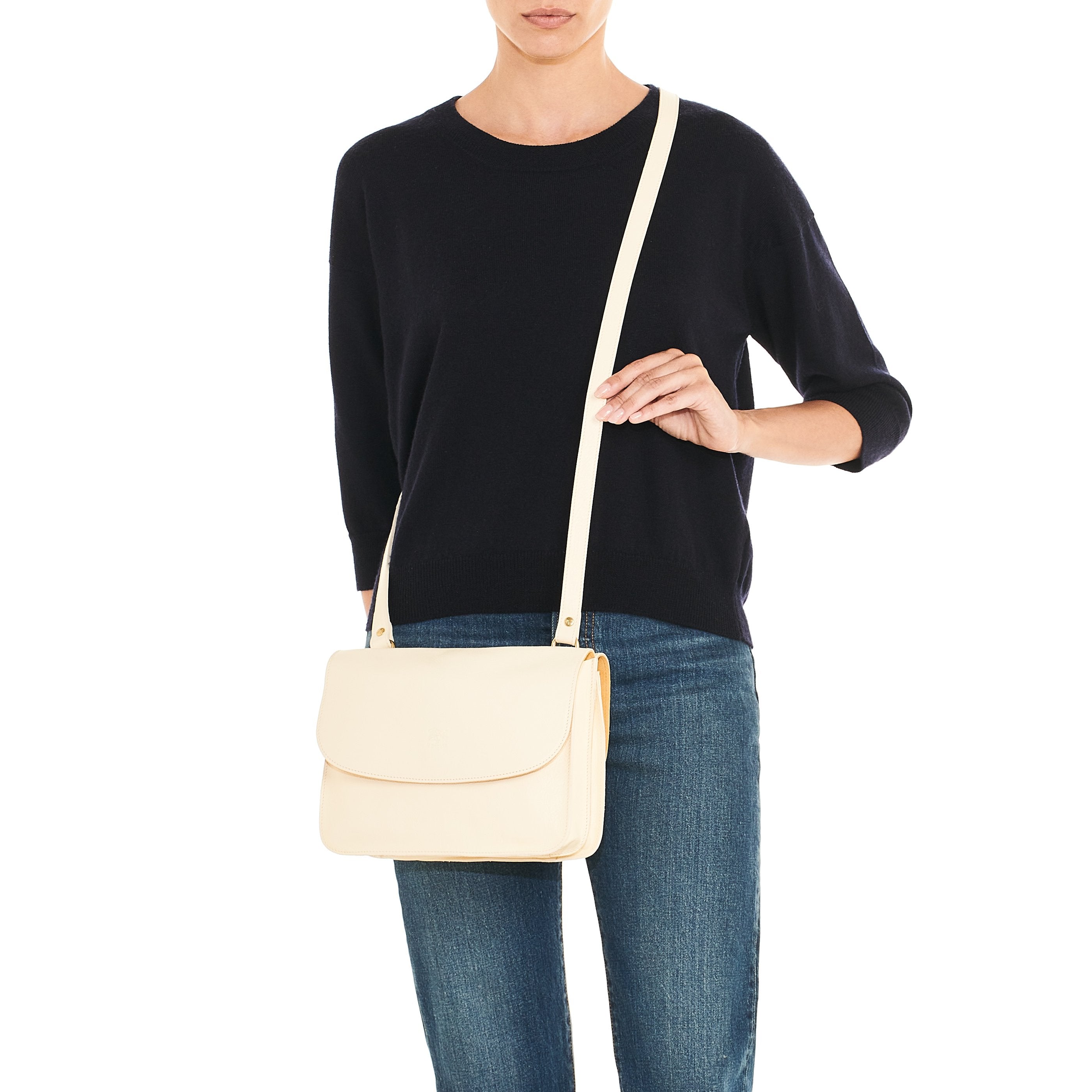 Salina | Women's crossbody bag in leather color milk