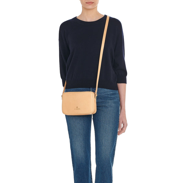 Oliveta | Women's crossbody bag in leather color natural