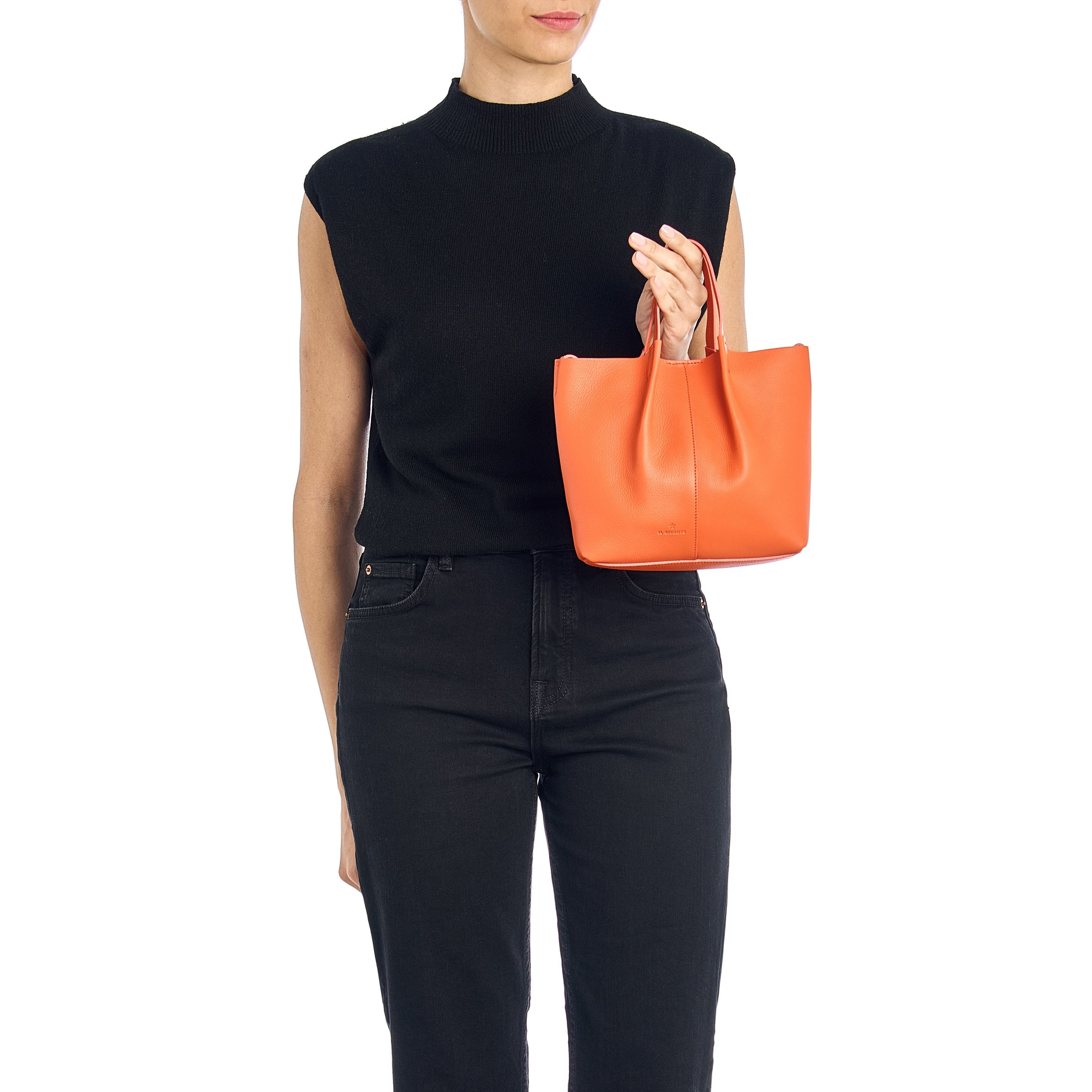 Nina | Women's crossbody bag in leather