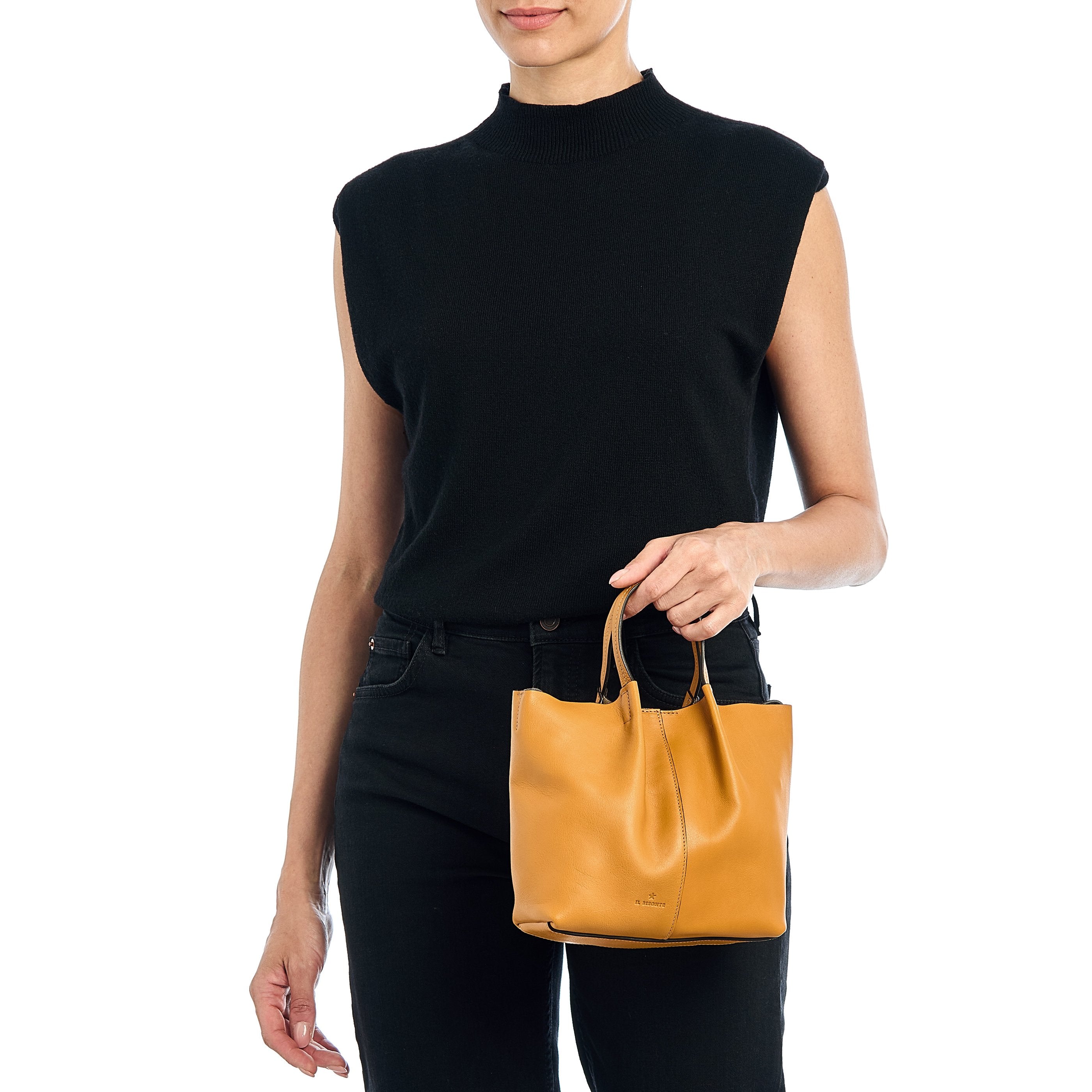 Nina | Women's crossbody bag in leather color yellow narciso — 
product detail view
 — 5 of 8