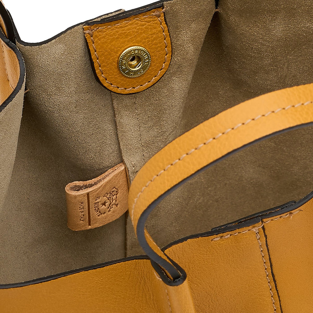 Nina | Women's crossbody bag in leather color yellow narciso — 
interior detail view
 — 4 of 5