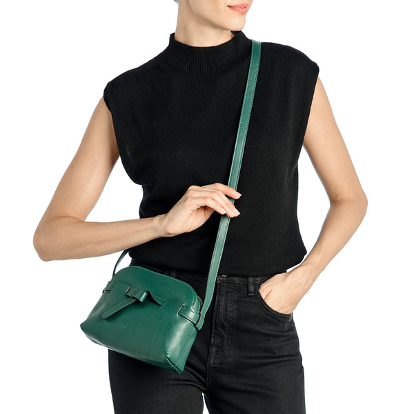 Elisa | Women's crossbody bag in leather color green oleandro — 
lifestyle view
