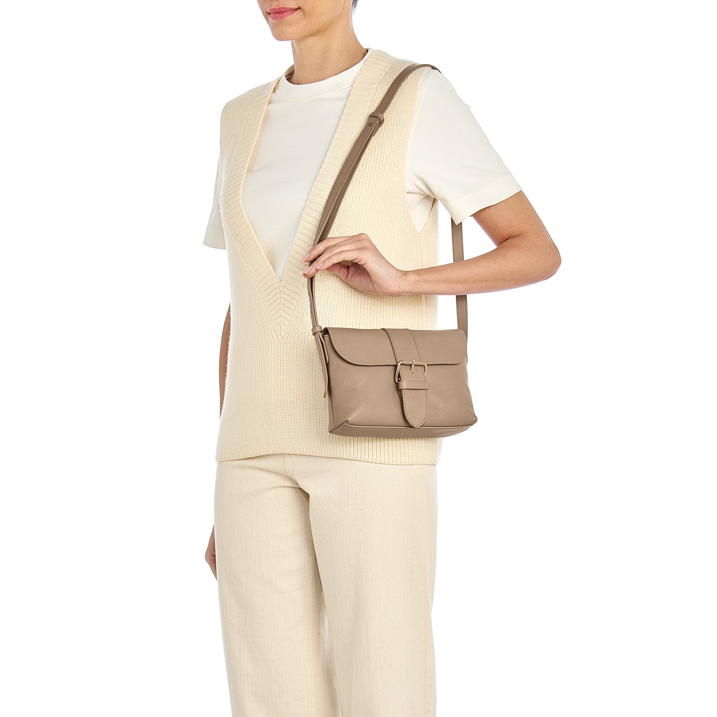Linea 1990 | Borsa a tracolla da donna in pelle colore beige vasari