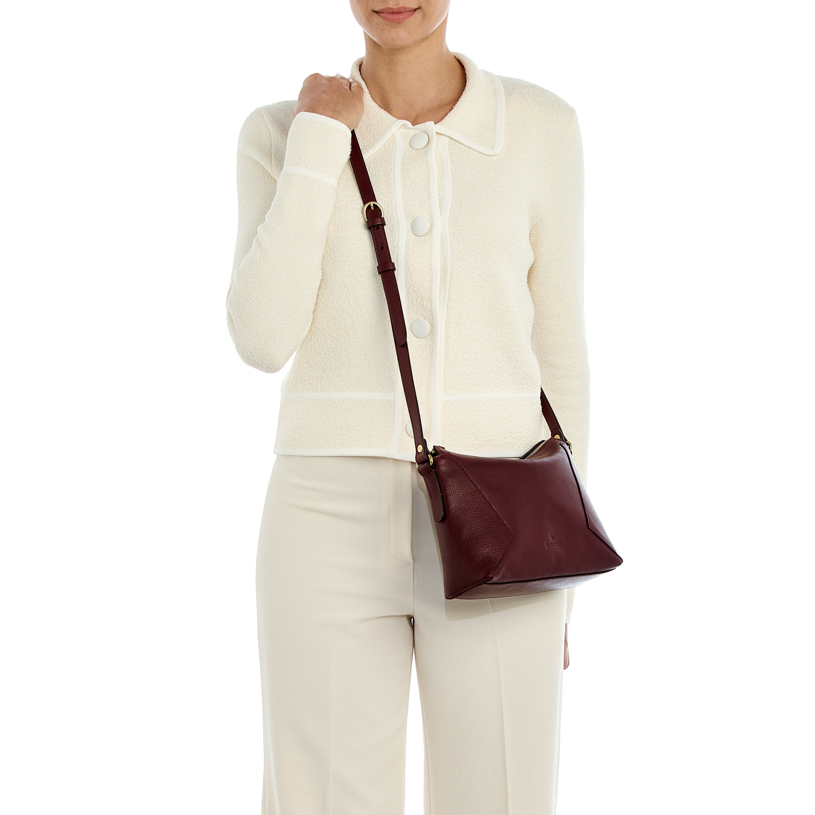 Storia | Sac bandouliere pour femme en cuir — 
lifestyle view
 — 2 of 5