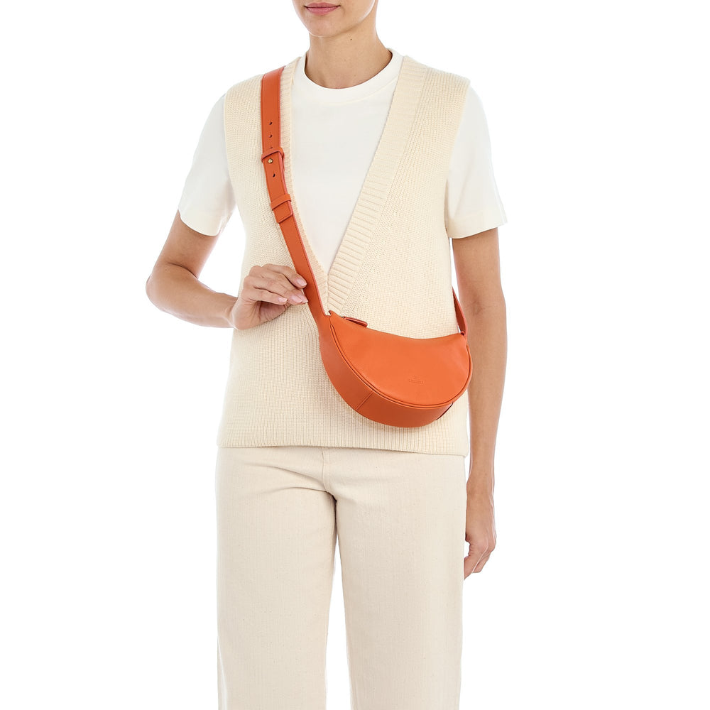 Oliveta | Hobo da donna in pelle colore arancio pontormo