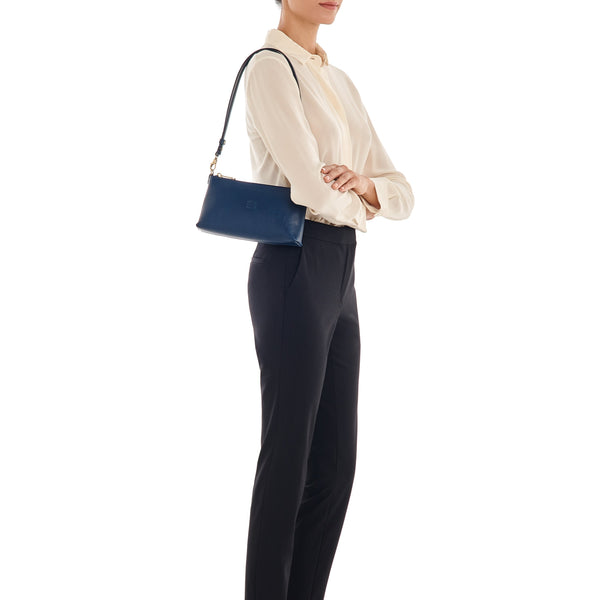 Salina | Women's shoulder bag in leather color blue