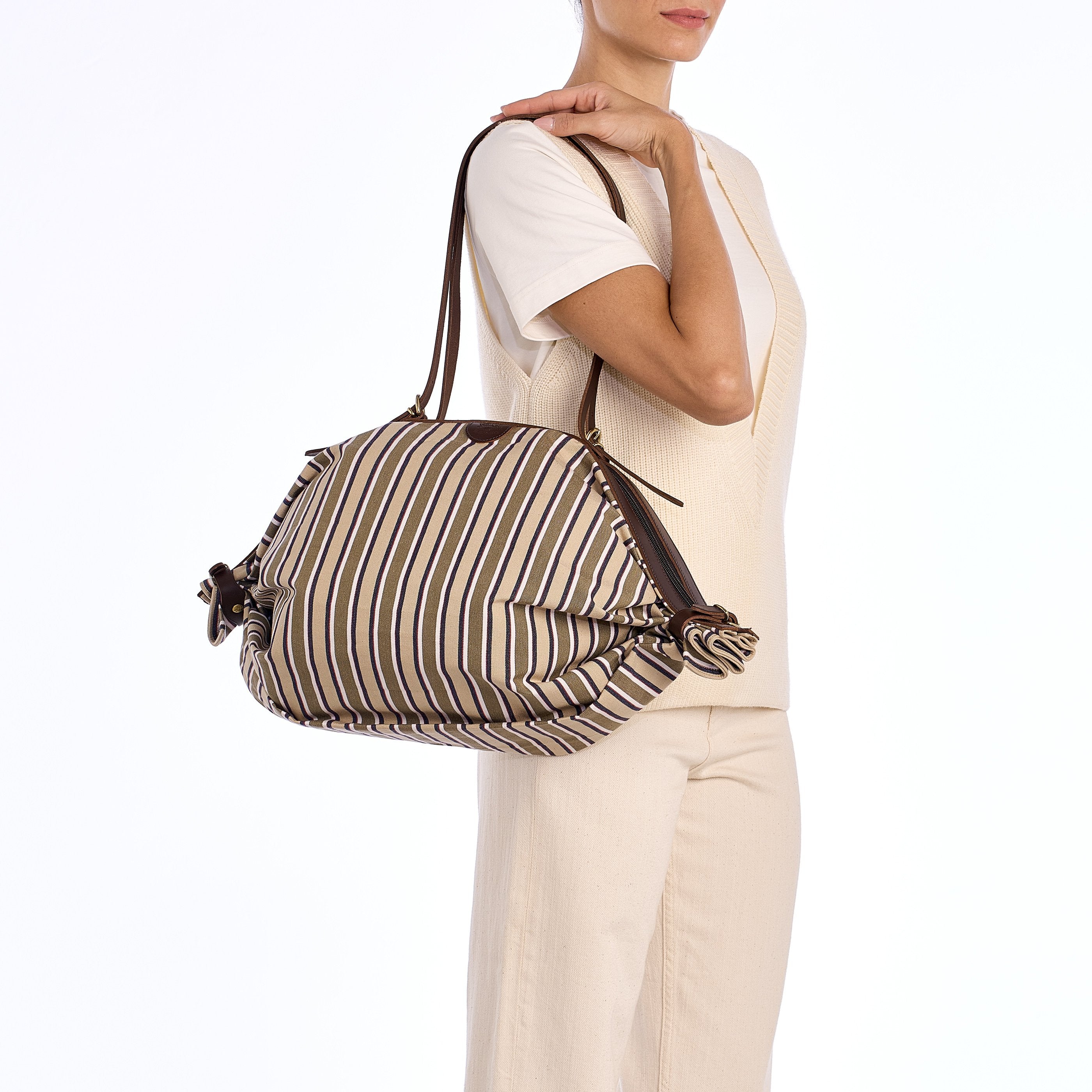 Caramella  | Women's shoulder bag in fabric color beige stripe / tea