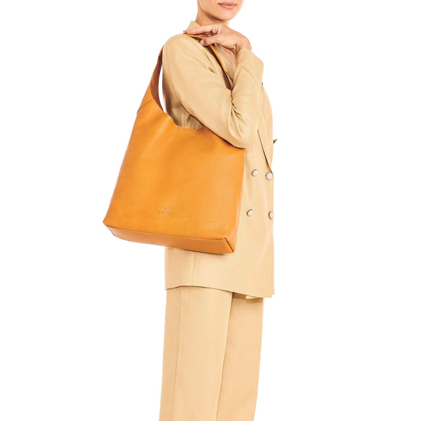 Le laudi | Women's shoulder bag in vintage leather color natural