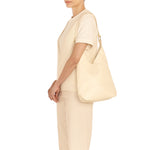 Malibu | Women's shoulder bag in leather color milk