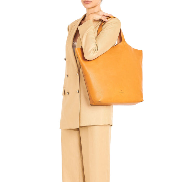 Le laudi | Women's tote bag in vintage leather color natural