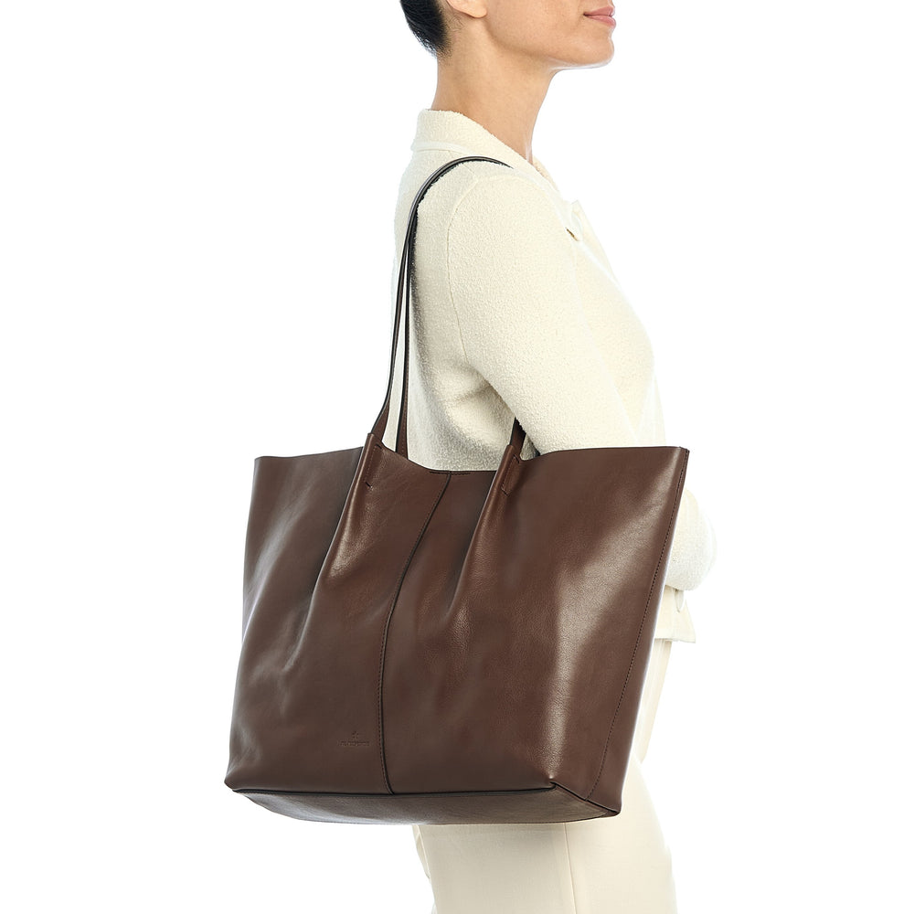 Nina | Sac fourre-tout pour femme en cuir couleur marron tabacco — 
product detail view
 — 6 of 6