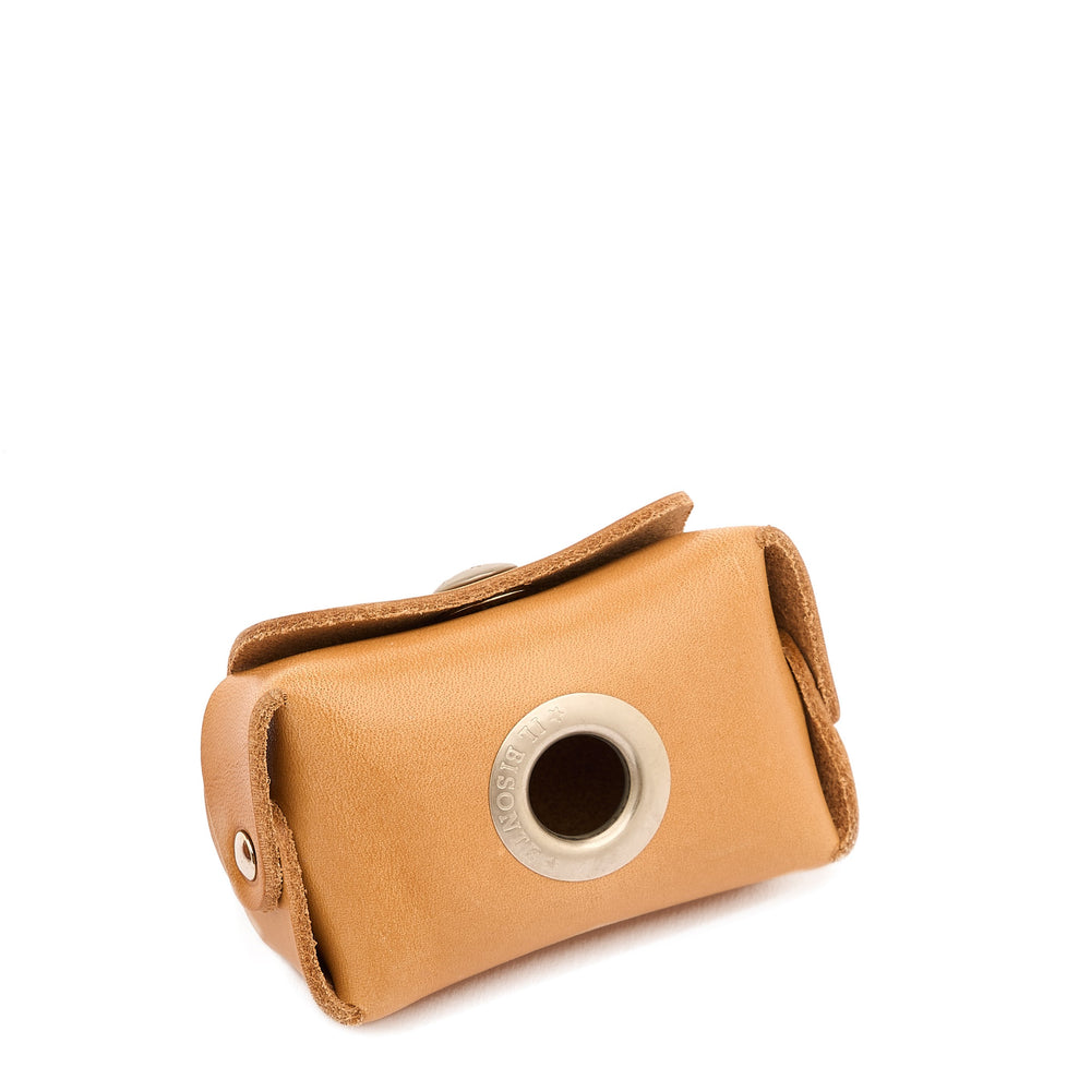 Pet collection | Distributore di sacchetti per animali domestici in pelle colore naturale