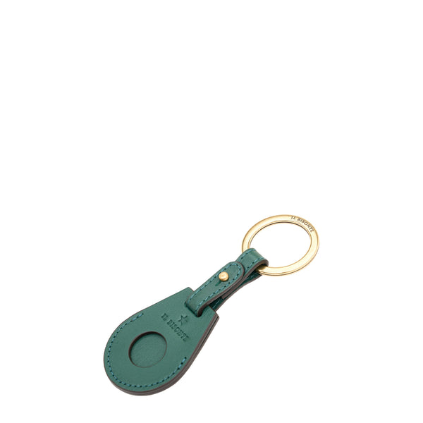 Nina | Women's air tag keyring in leather color green oleandro — 
side view
