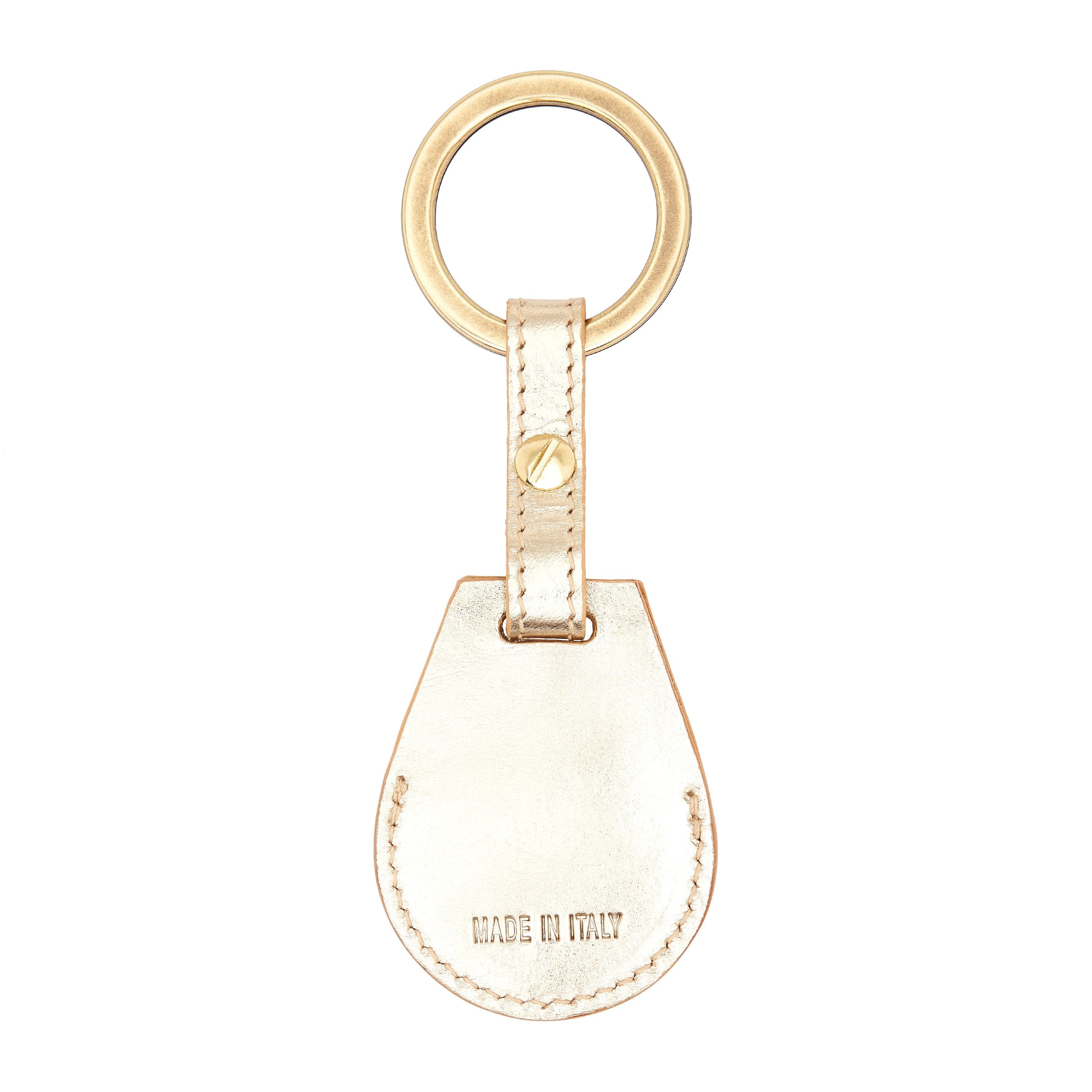Nina | Air tag keyring pour femme en cuir métallisé couleur métallique platine — 
back or detail view
 — 3 of 3