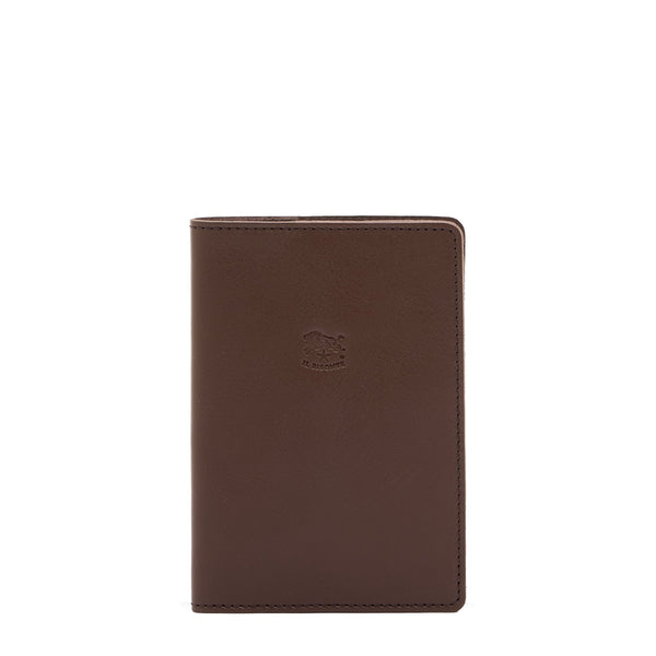 Porte passeport en cuir couleur marron tabacco — 
front view

