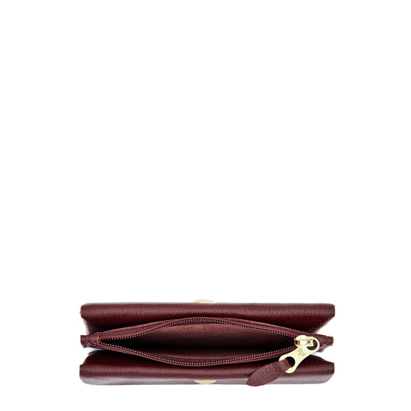 Case in leather color black cherry