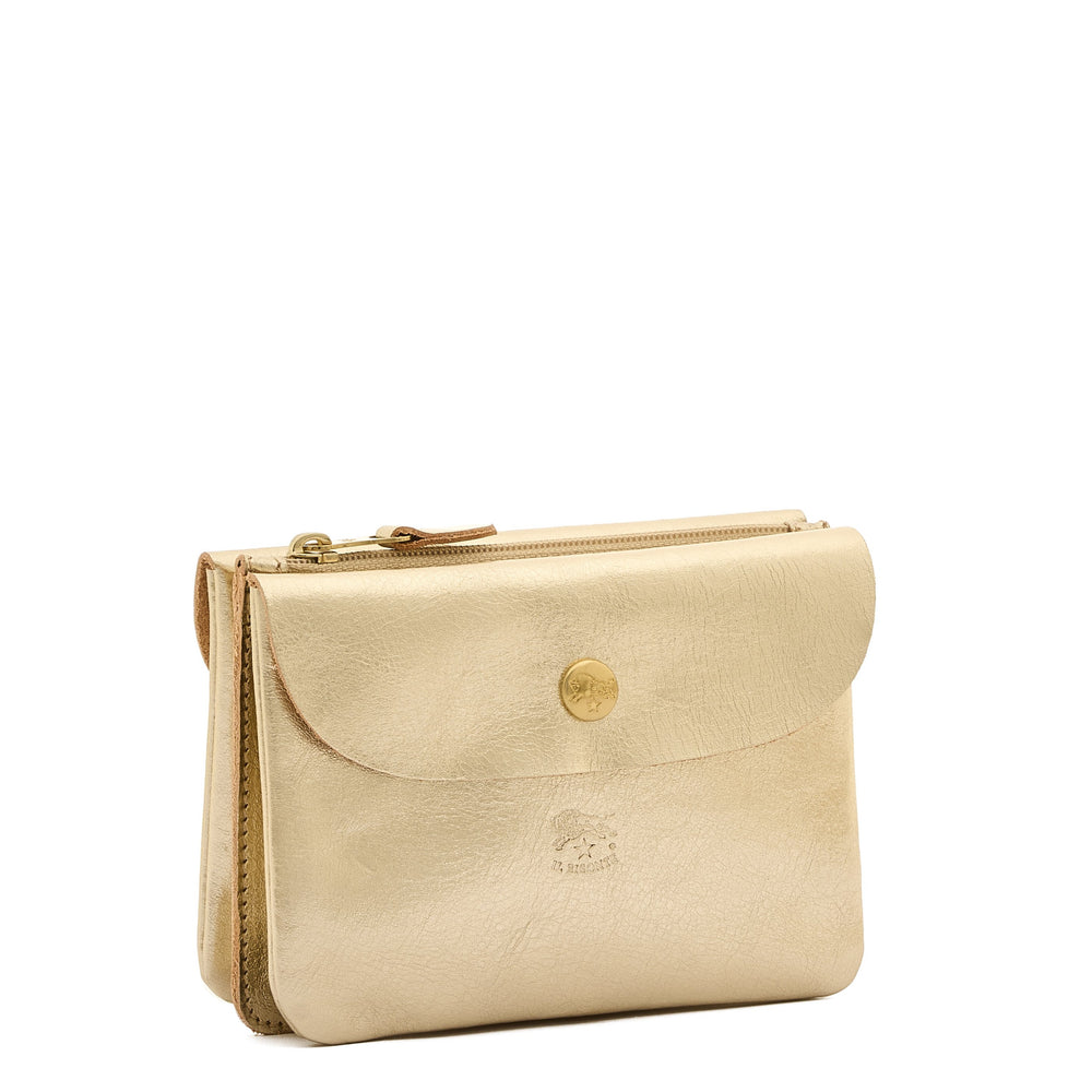 Case in metallic leather color metallic platinum