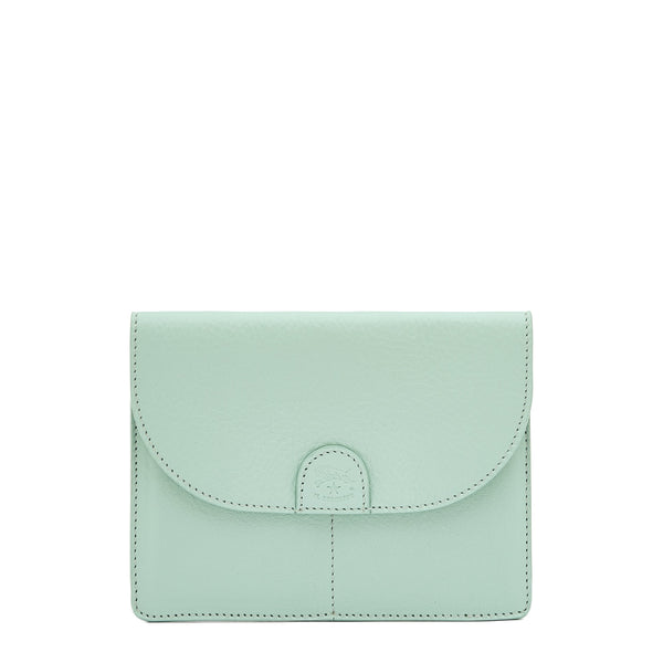 Linea 1990 | Bustina  da uomo in pelle colore celeste botticelli — 
front view
