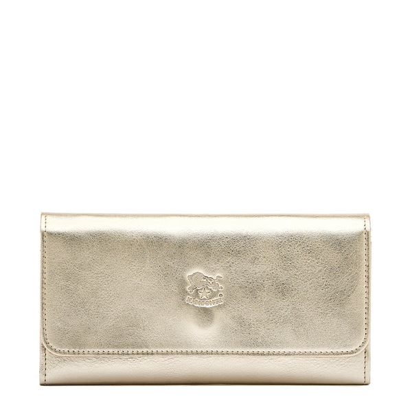 Women's continental wallet in metallic leather color metallic platinum — 
front view
